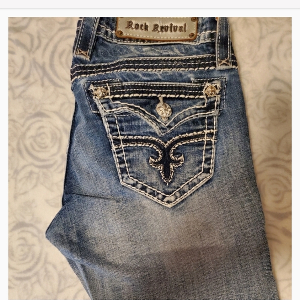 Rock Revival "Maggie" Bermuda Stretch Shorts W28